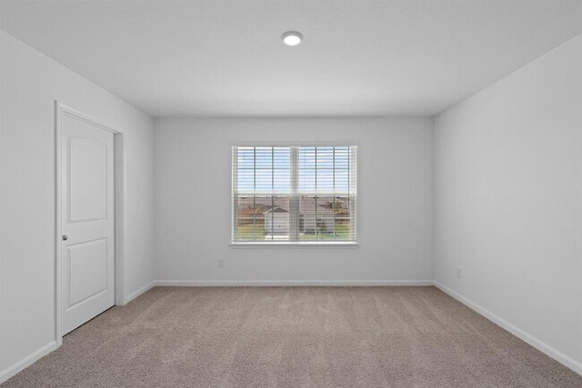 Building Photo - 392 Low Pasture Trl