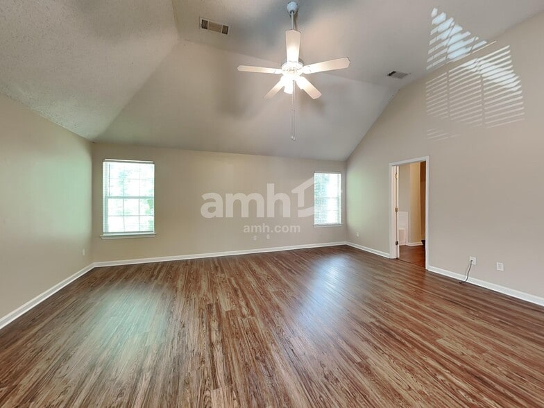 Building Photo - 129 Kentwood Springs Dr