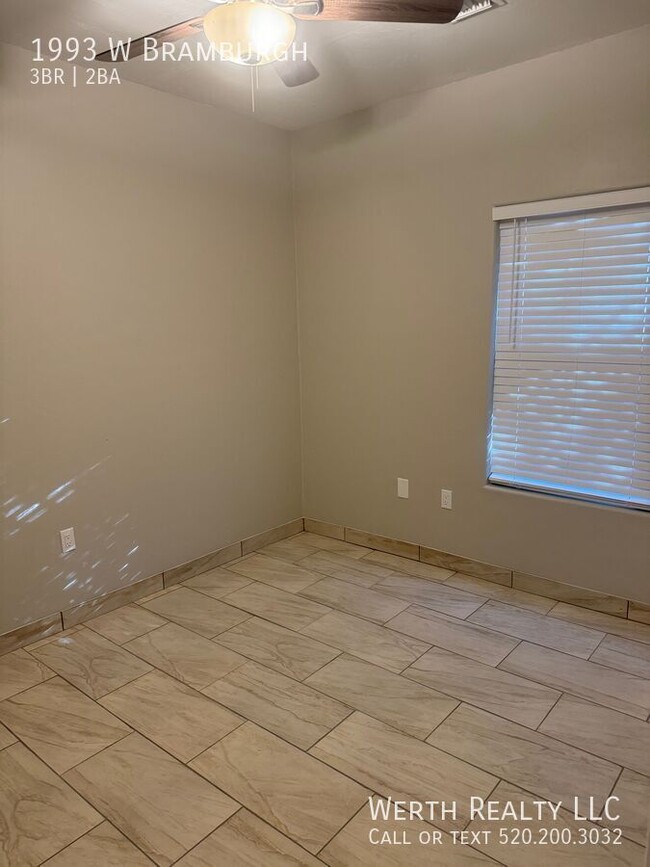 Building Photo - Newly Remodeled 3 bed/2 bath in Enchanted ...