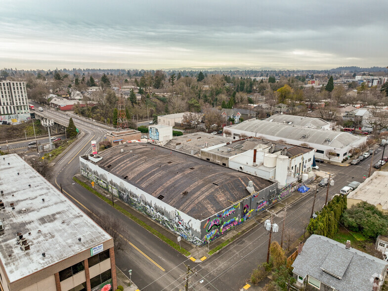 Construction Dec. 2022 - Holloway