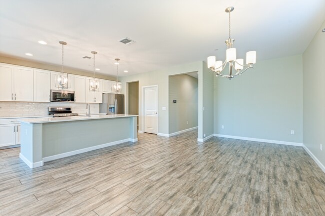 Building Photo - 14241 E Hub Dr