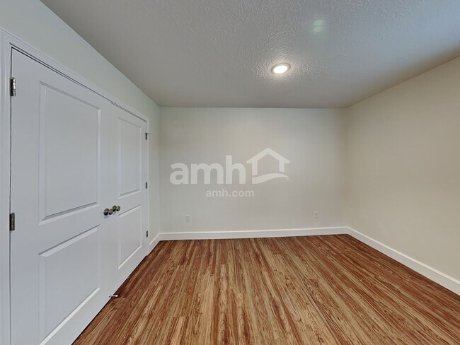 Building Photo - 1328 White St