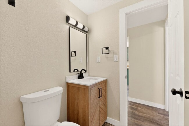 Building Photo - Beautifully Renovated Home for Rent