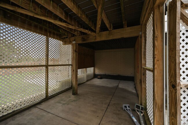 Building Photo - 24267 Purple Finch Dr