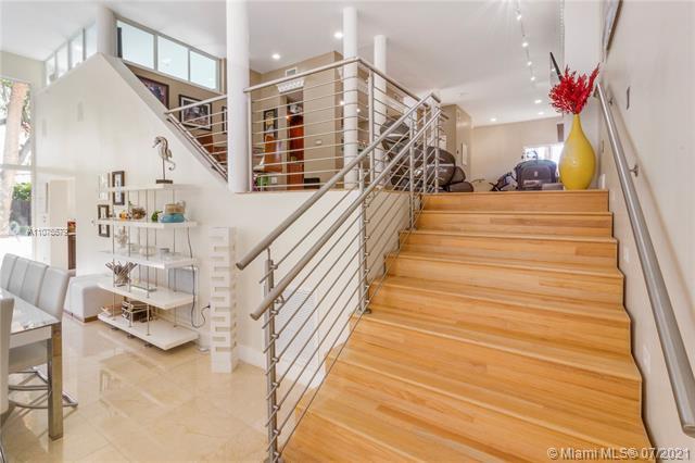 Building Photo - 8425 SW 58th St