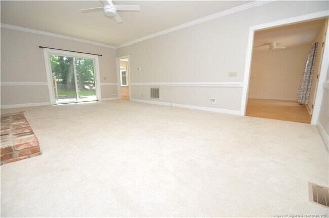 Building Photo - 6121 Chowning Ct