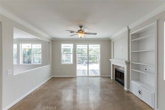 Building Photo - 43373 Messina St