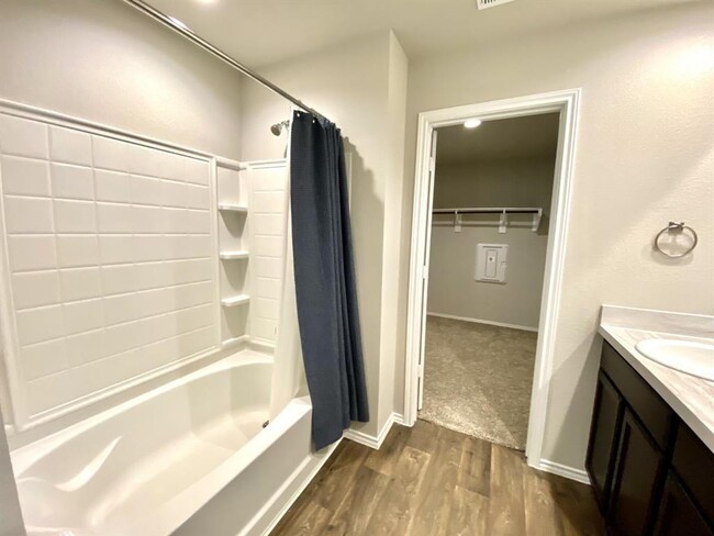 Building Photo - 12751 Landon Lgt N