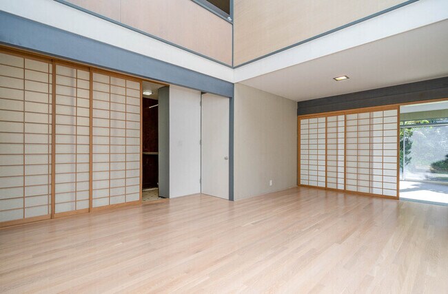 Building Photo - 2343 NW 94th St