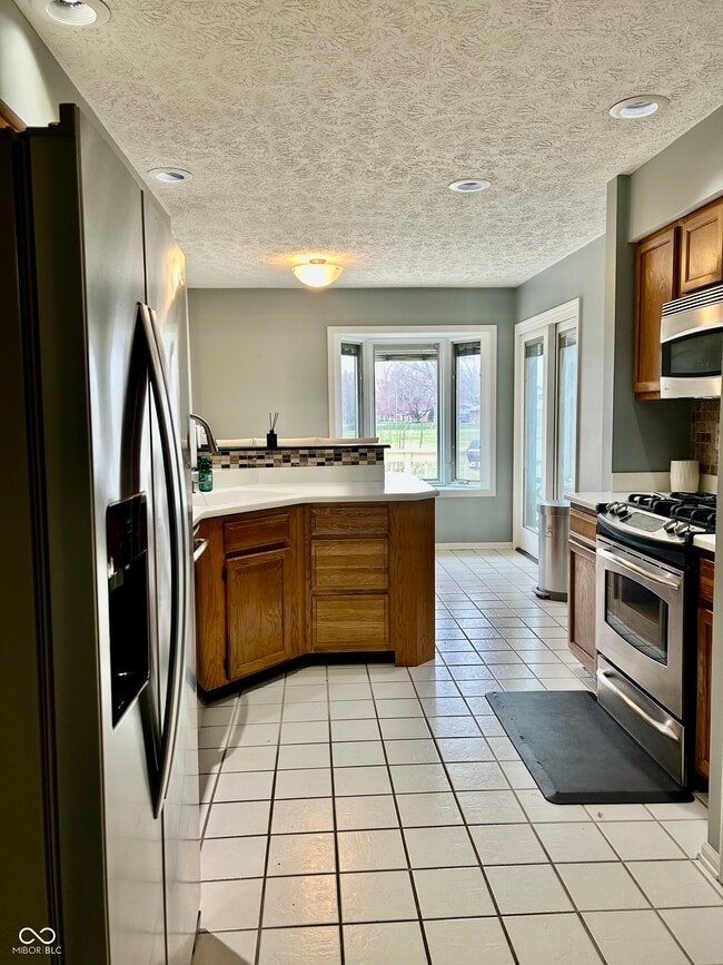 Building Photo - 312 Carriage Ln