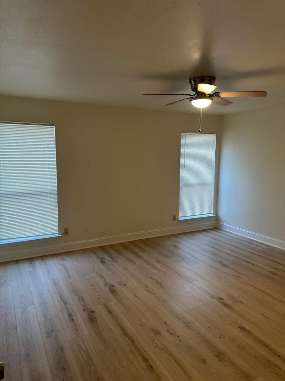 Building Photo - 718 Maple Glen Dr