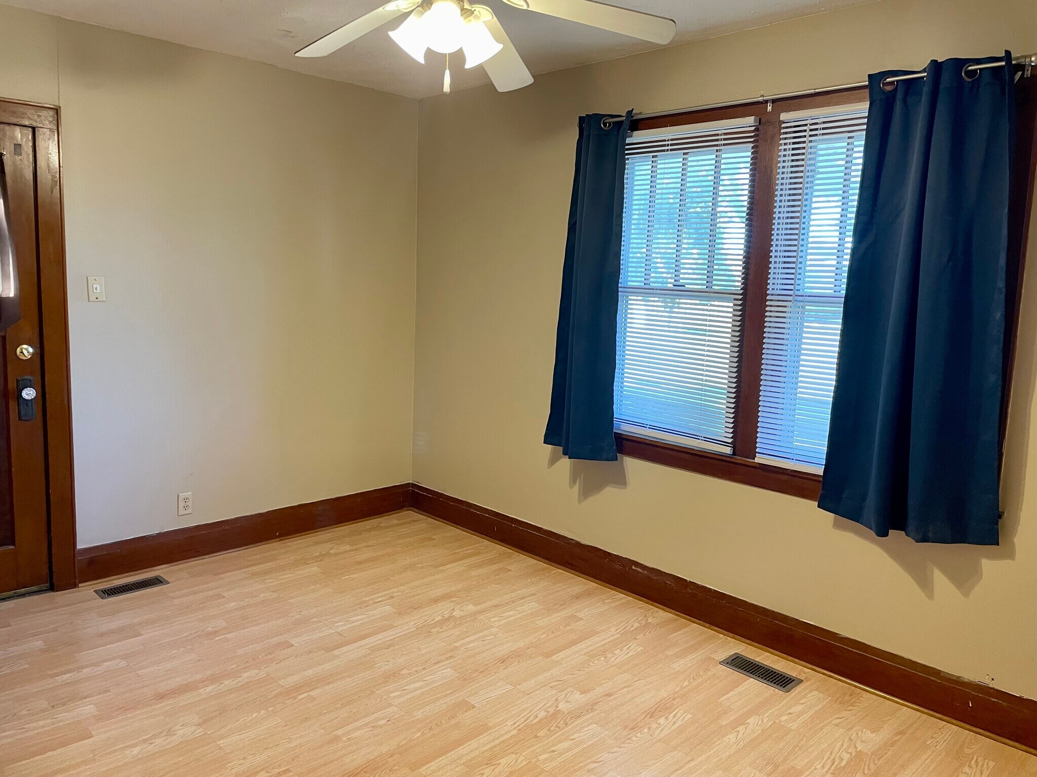 Building Photo - 451 N Roosevelt St