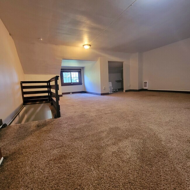 Building Photo - 1620 Beechwood Blvd