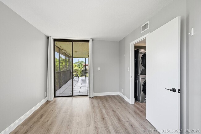 Building Photo - 10401 W Broward Blvd