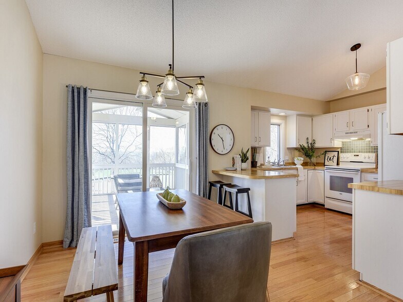 Building Photo - 17505 Rustic Hills Dr