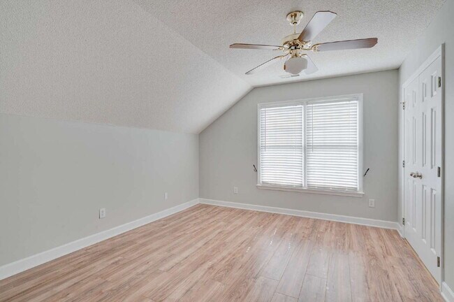 Building Photo - Four-Bedroom Home in Harrington Grove neighborhood!