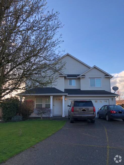 Building Photo - 4118 NE 165th Ave
