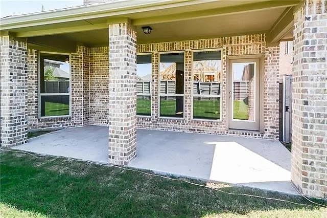 Building Photo - 845 Countryside Way