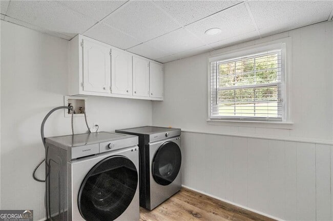 Building Photo - 2866 Red Pine Ct NW