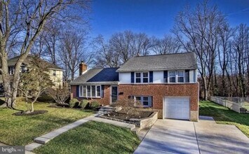 Building Photo - 1254 Faun Rd