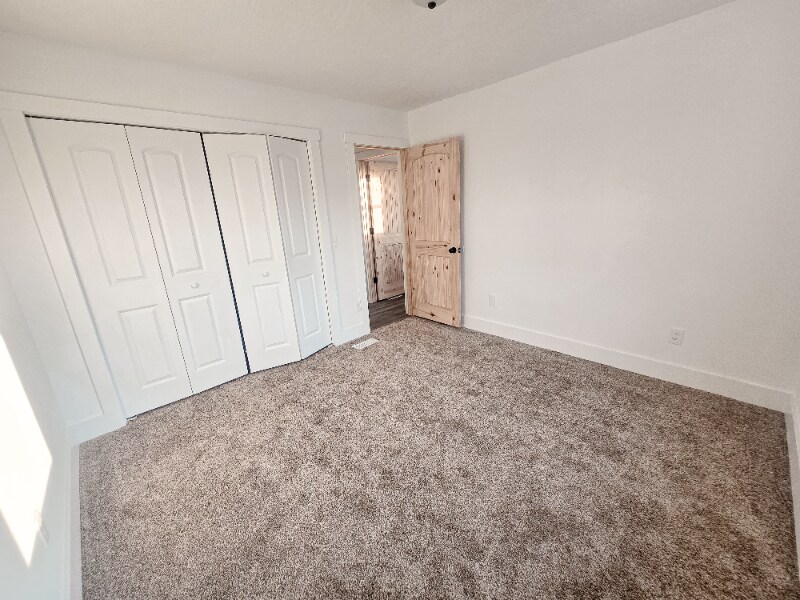 Building Photo - 118 Ivy Trce