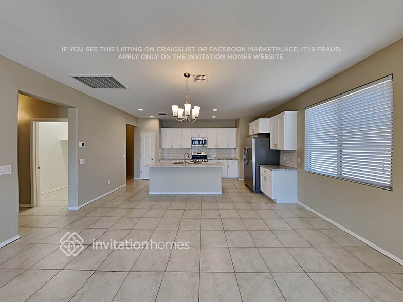 Building Photo - 41419 W Crane Dr