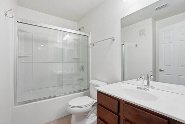 Building Photo - 6633 Jefferson Garden Ct