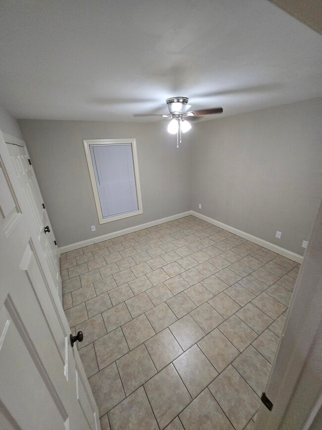 Building Photo - 1405 Allies Ct