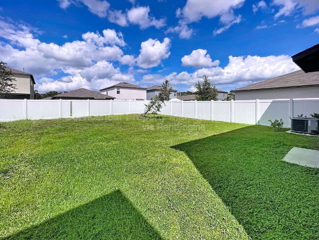 Building Photo - 10352 Blue Plume Ct