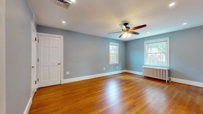 Building Photo - 4107 Aspen St
