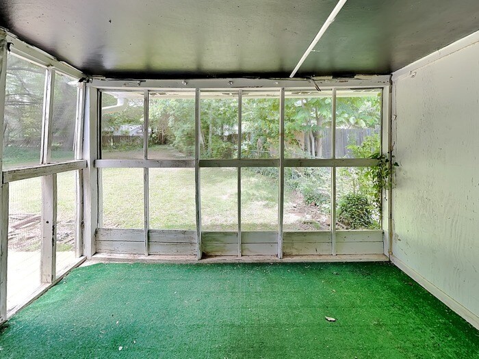 Building Photo - 2093 Drake Ct