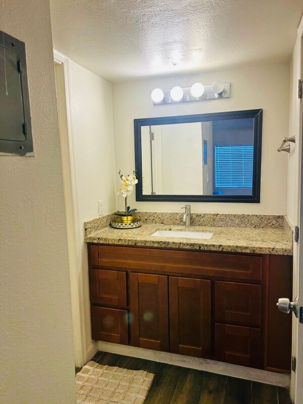 Building Photo - 4444 N 7th Ave