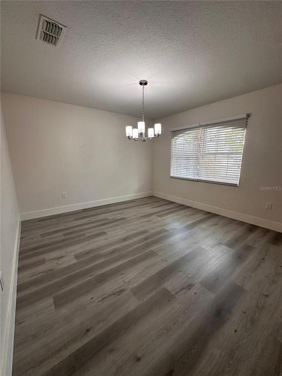 Building Photo - 40 Willow Run