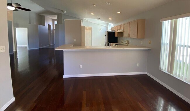 Building Photo - 805 Magnolia Creek Cir