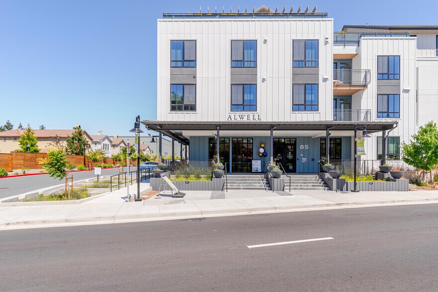 Building Photo - 85 Cleaveland Rd