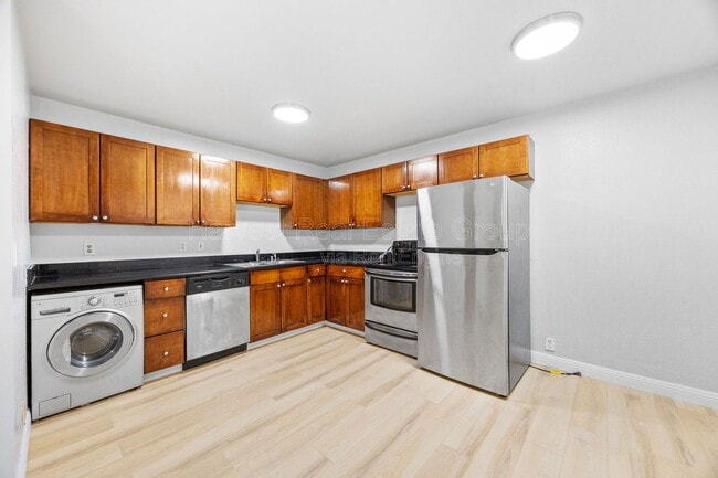 Building Photo - 16006 E 14th St