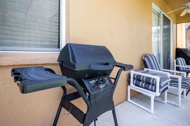 Building Photo - 4 Bedrooms | 3.5 Bathrooms | 1,768 Sq. Ft. | Fully Furnished