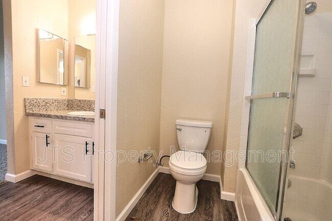 Building Photo - 5828 Alorn Ln