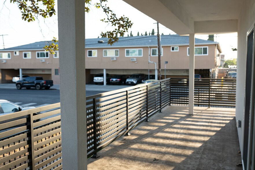 Building Photo - 1200 N Hobart Blvd