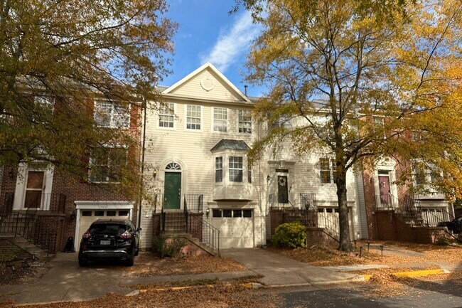 Building Photo - 14614 Stream Pond Dr