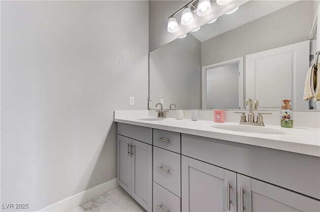 Building Photo - 7572 Mount Spokane Ct