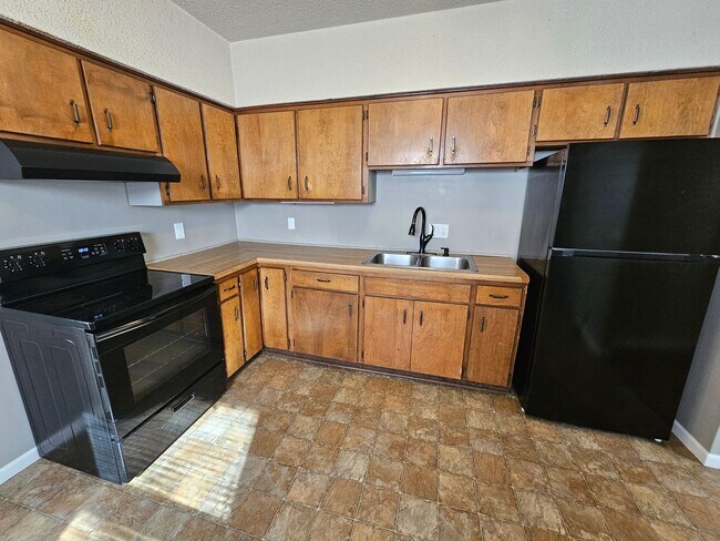 Building Photo - 1118 N Adams St