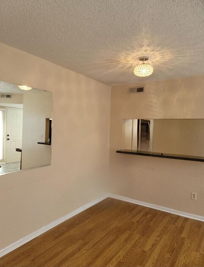 Building Photo - North Myrtle Beach Golf and Tennis – A Hid...