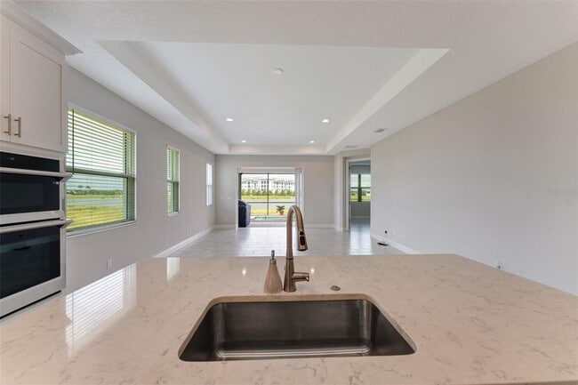Building Photo - 133 Van Gogh Cove