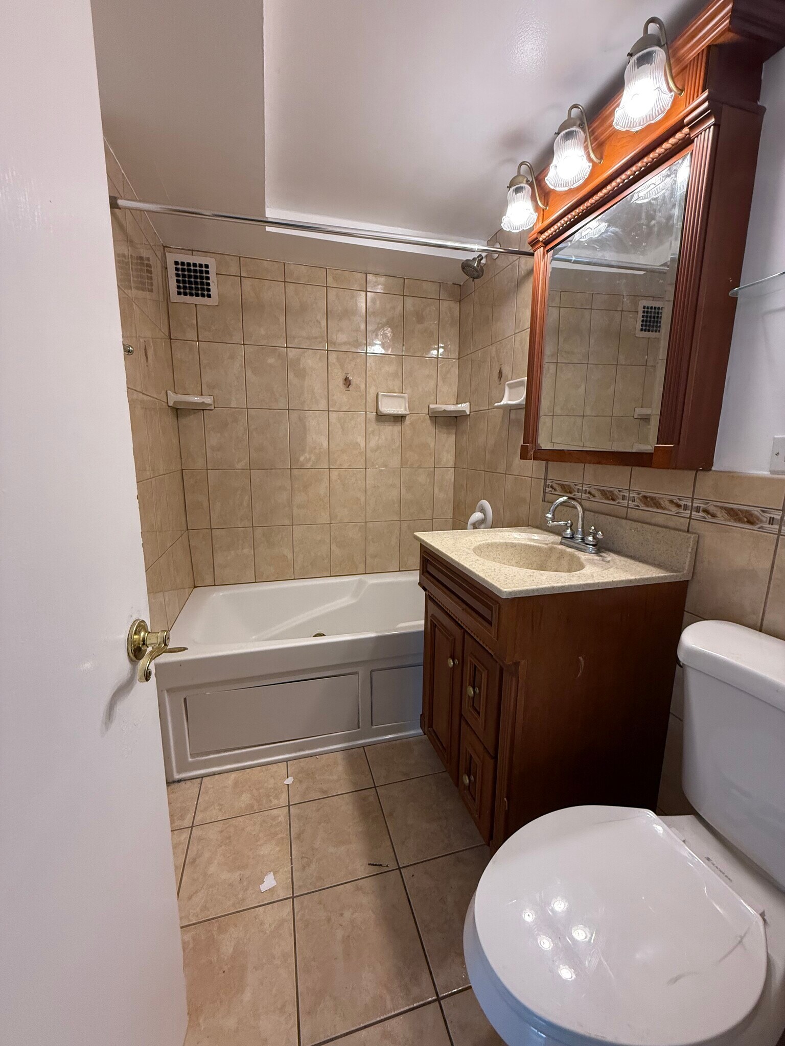 Building Photo - 4230 N Marine Dr