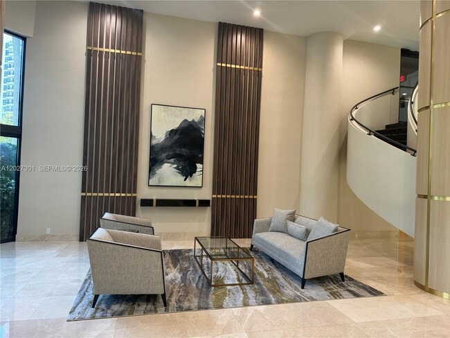 Building Photo - 3500 Mystic Pointe Dr