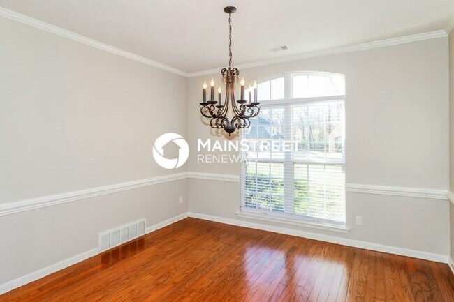 Building Photo - 5 Bedroom Pet-Friendly Home in CORDOVA, TN with Main Street Renewal