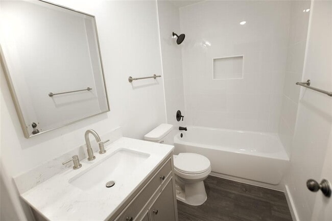 Building Photo - 12411 Deer Falls Dr