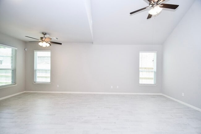 Building Photo - 1417 Sundown Gln Ln