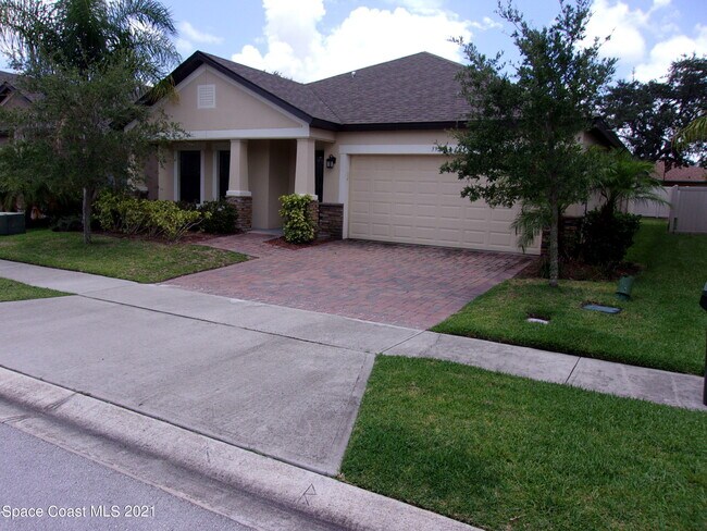 Building Photo - 3935 Harvest Cir